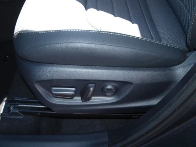 Toyota C-HR Lounge Plug-in