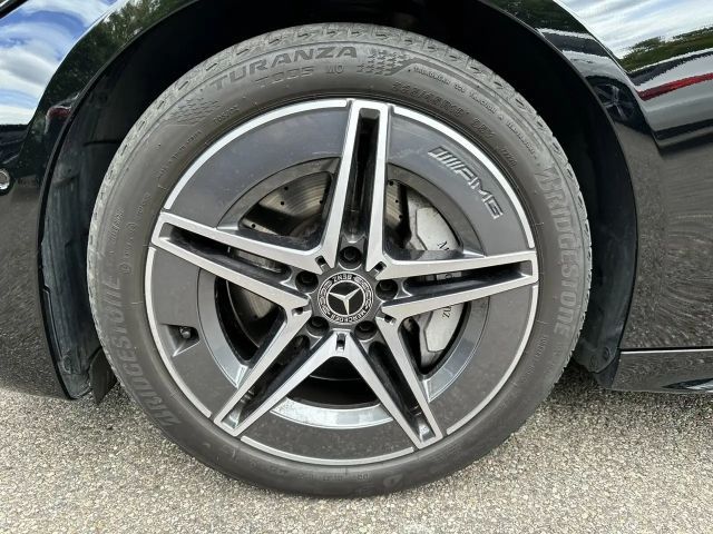 Mercedes-Benz C 300 AMG Line Sedan