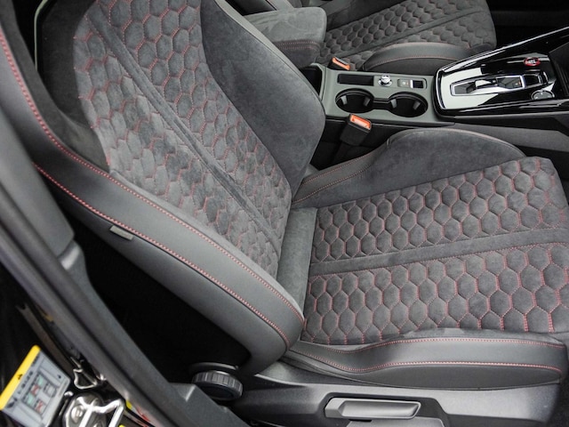 Audi RS3 Quattro S-Tronic Sedan