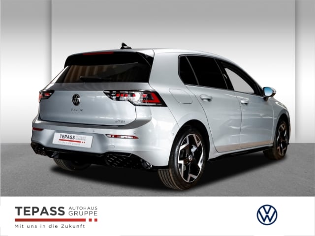 Volkswagen Golf 1.5 eTSI R-Line