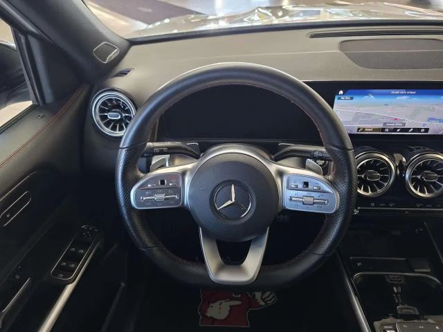 Mercedes-Benz GLB 250 AMG Line
