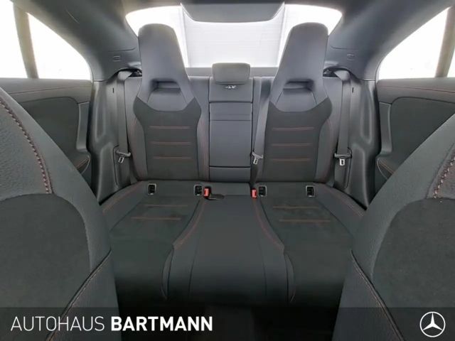 Mercedes-Benz CLA 200 AMG Line Coupé