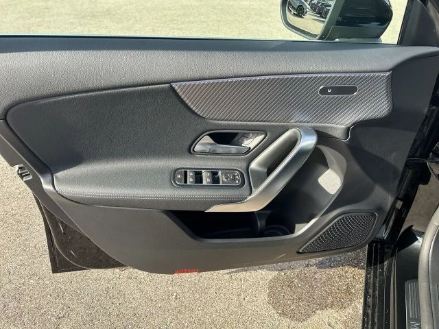 Mercedes-Benz A 180 Hatchback