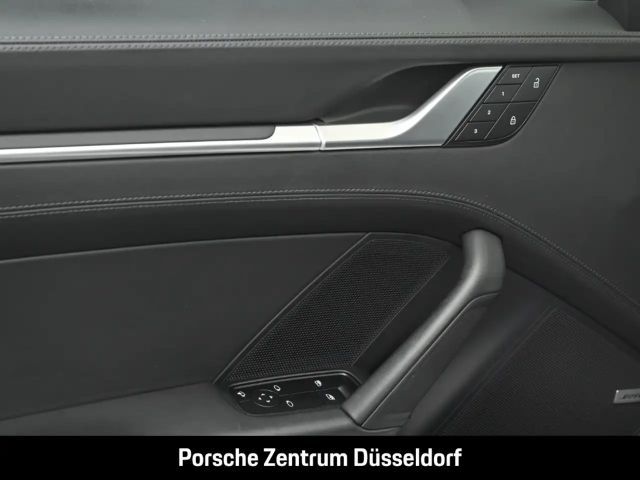 Porsche 992 4 Coupé Targa