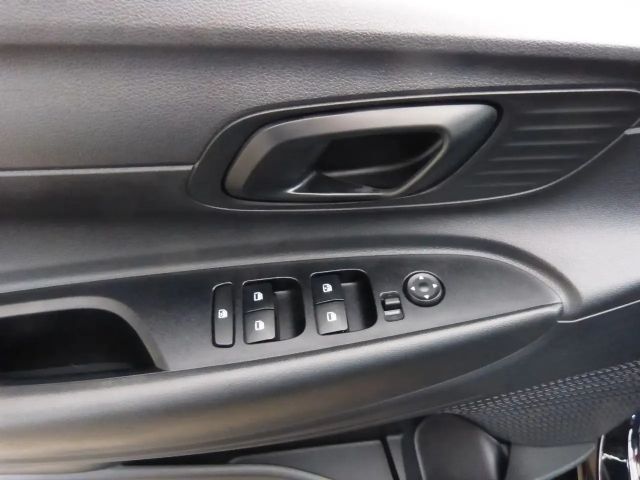 Hyundai i20 APPLE SHZ LHZ KAMERA+PDC KLIMA TEMPOMAT