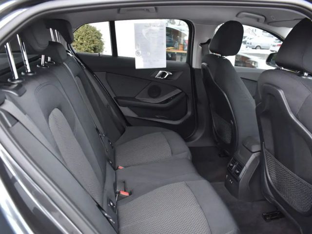 BMW 118 118i Advantage pakket Sedan