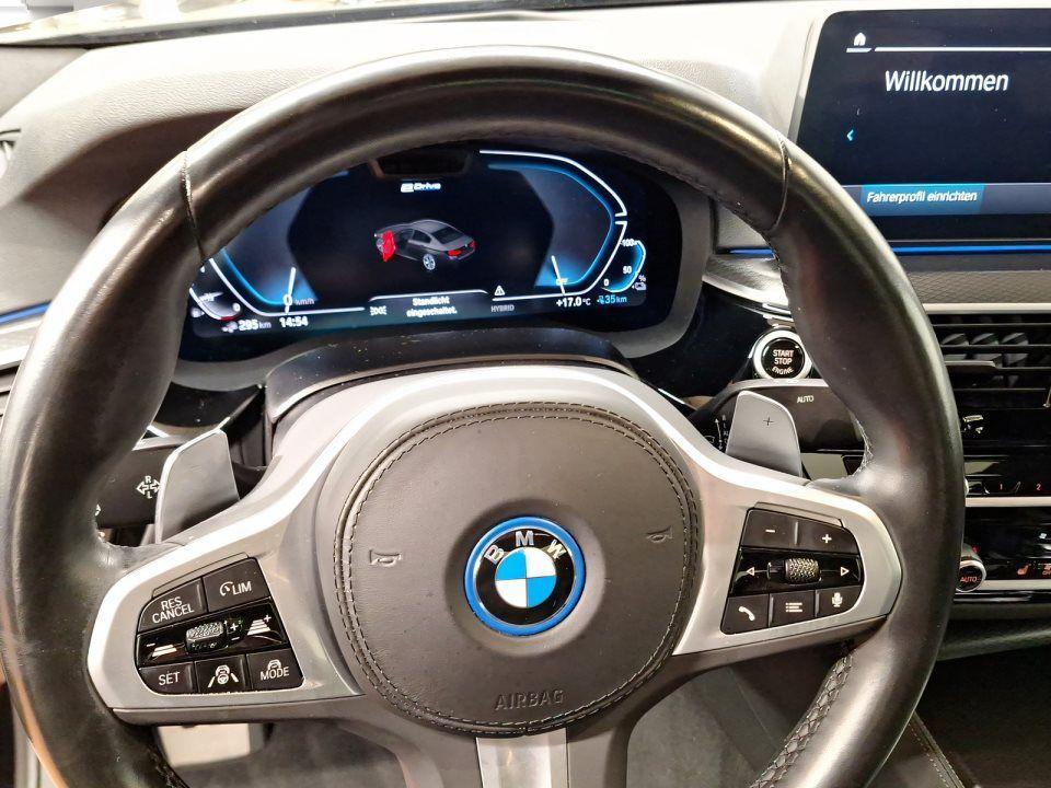 BMW 545 545e Sedan xDrive