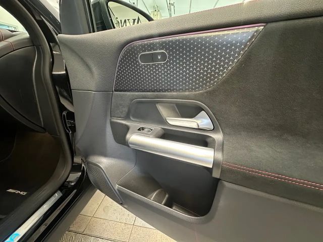 Mercedes-Benz EQA 350 4MATIC AMG Line