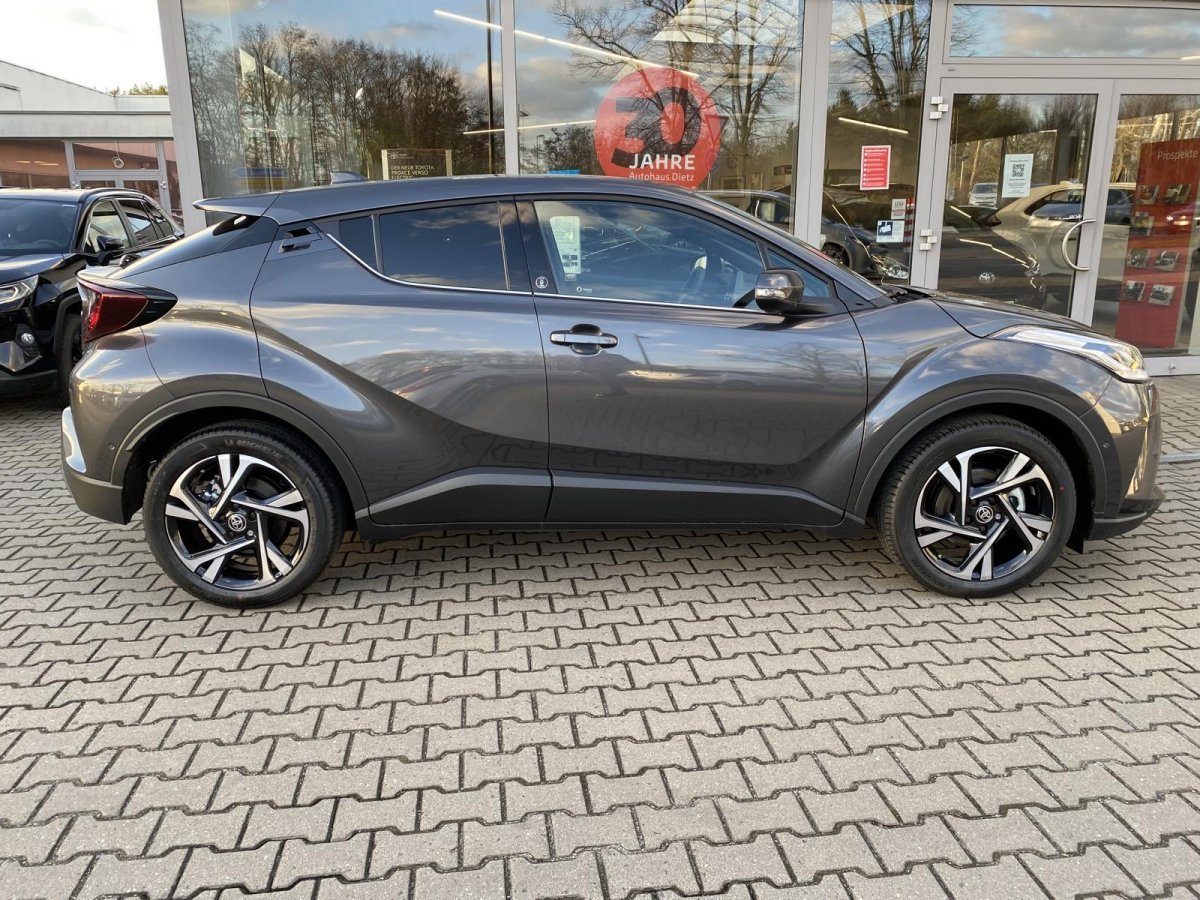 Toyota C-HR 5-deurs Bi-Tone Team D
