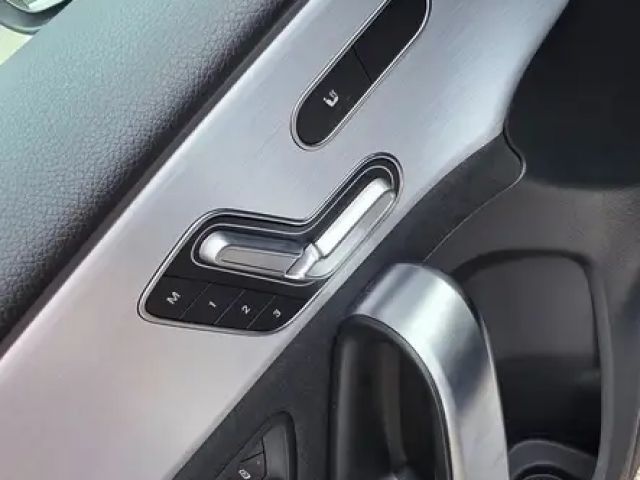 Mercedes-Benz A 200 A 200 d Hatchback