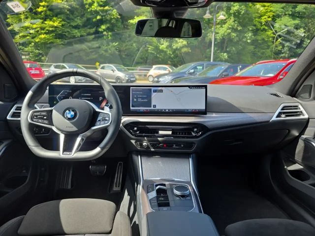 BMW 330 330i M-Sport Touring xDrive