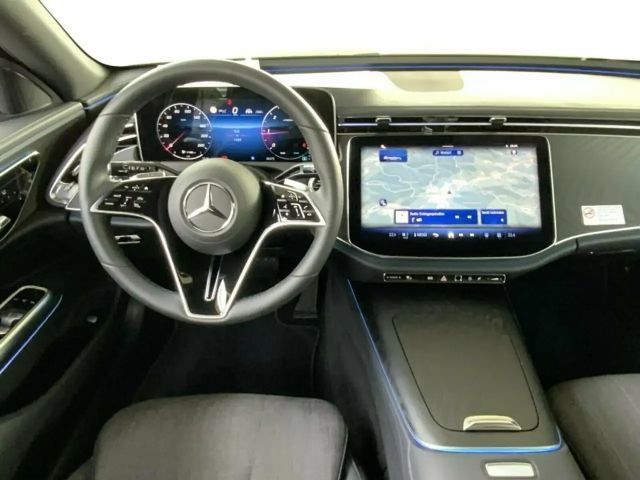 Mercedes-Benz E 220 4MATIC E 220 d Estate