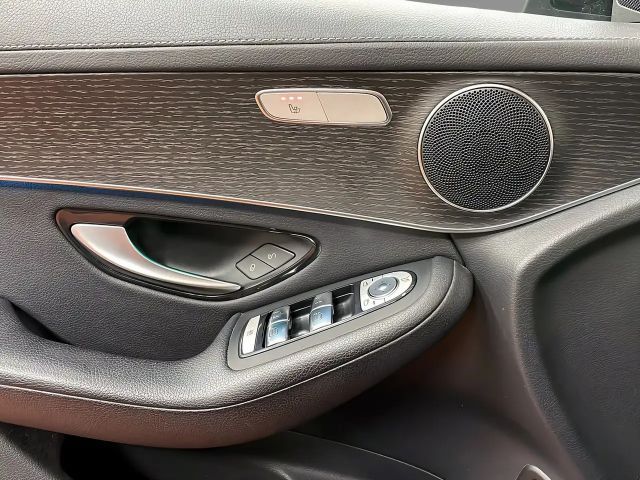 Mercedes-Benz GLC 300 4MATIC