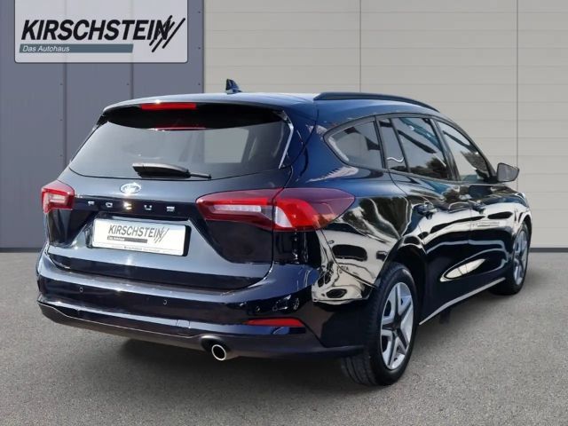 Ford Focus Cool & Connect EcoBoost Wagon