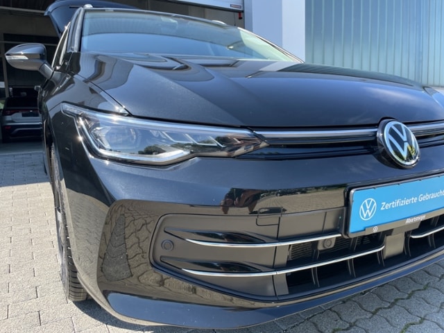 Volkswagen Golf 1.5 eTSI DSG Golf VIII Variant