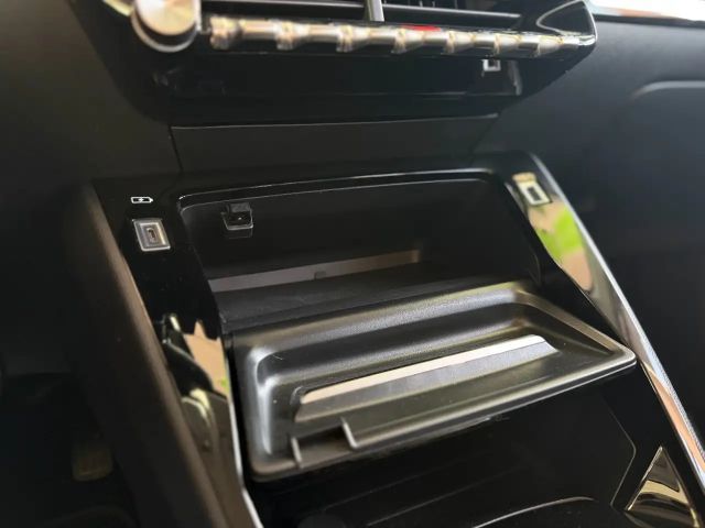 Peugeot 208 Allure Pack PureTech