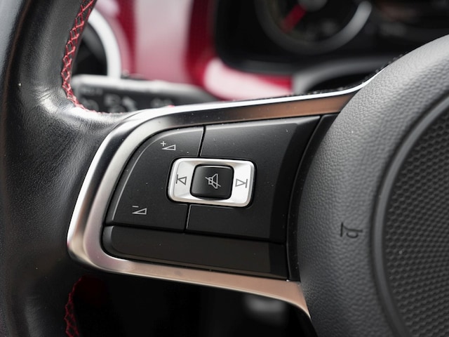 Volkswagen up! 1.0 TSI GTI