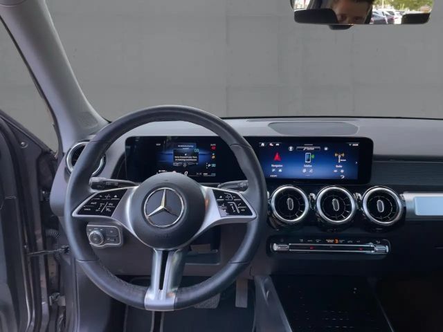 Mercedes-Benz GLB 220 4MATIC Progressive