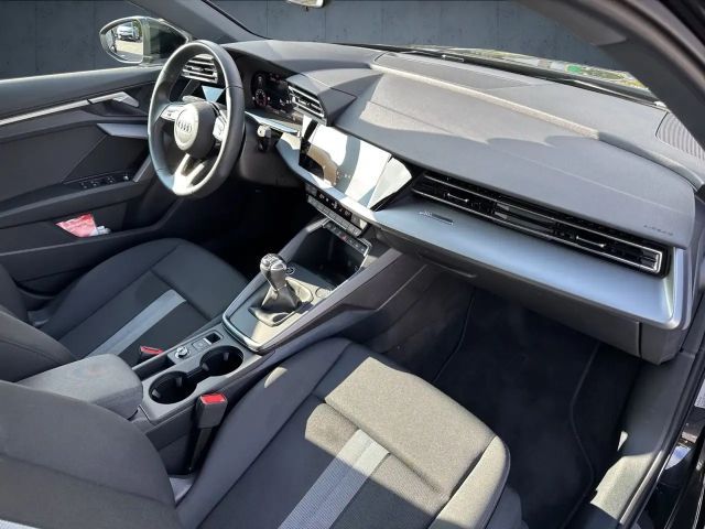 Audi A3 30 TFSI Sedan