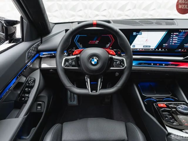 BMW M5 Touring PANORAMA AHK B&W COMFORT-PAKET ALLBLACK