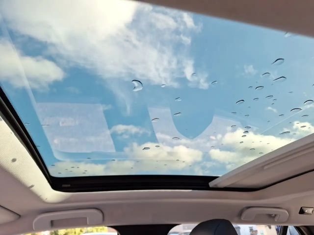 Peugeot E-2008 Allure Pack