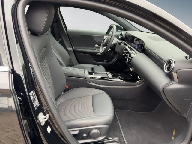 Mercedes-Benz A 200 A 200 d Progressive