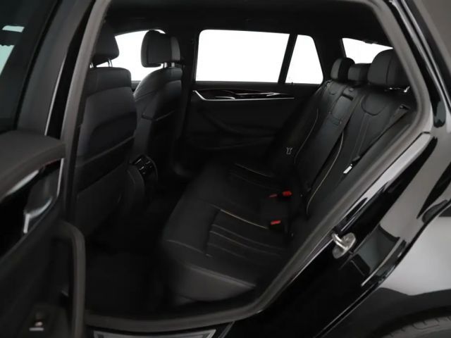 BMW 520 520d Luxury Line Touring xDrive