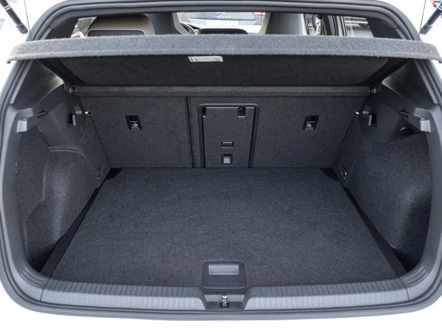 Volkswagen Golf 2.0 TDI DSG R-Line