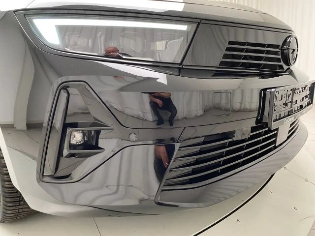 Opel Astra Sports Tourer Ultimate