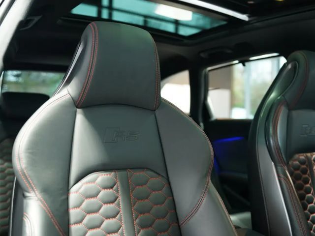 Audi RS4 Avant Quattro