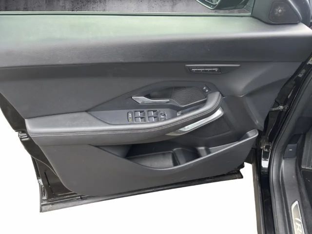 Jaguar E-Pace P300e R-Dynamic S