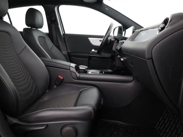 Mercedes-Benz GLA 180 GLA 180 d