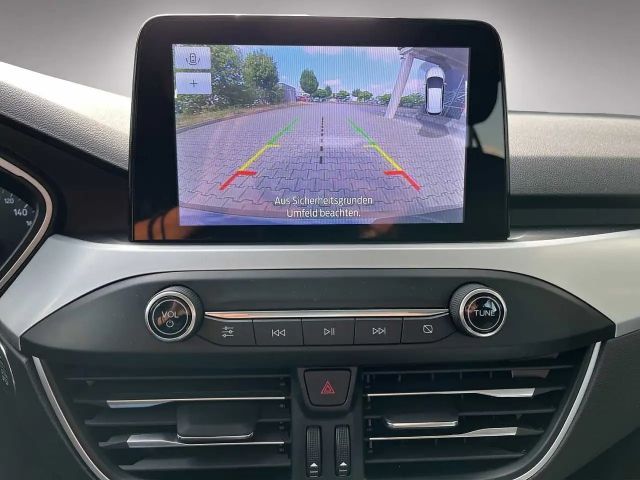 Ford Focus Cool & Connect