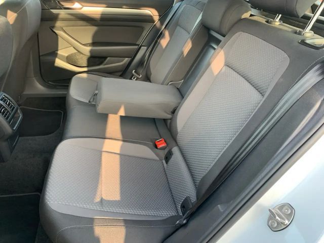 Volkswagen Passat 2.0 TDI DSG Variant