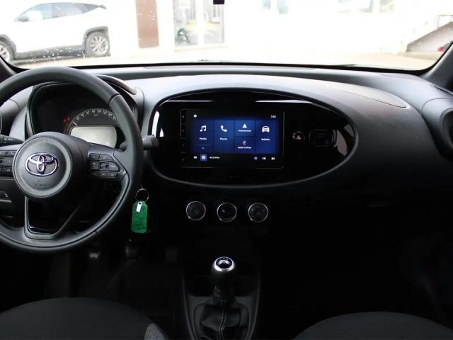 Toyota Aygo X Play
