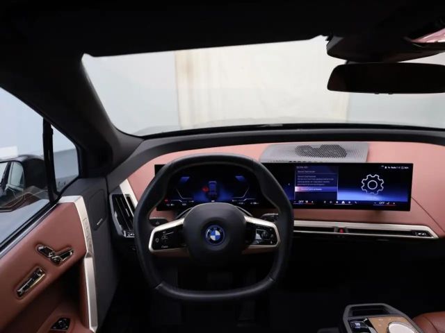 BMW iX LUCHTVERING - LASERS - SKY LOUNGE - SPORT PACK