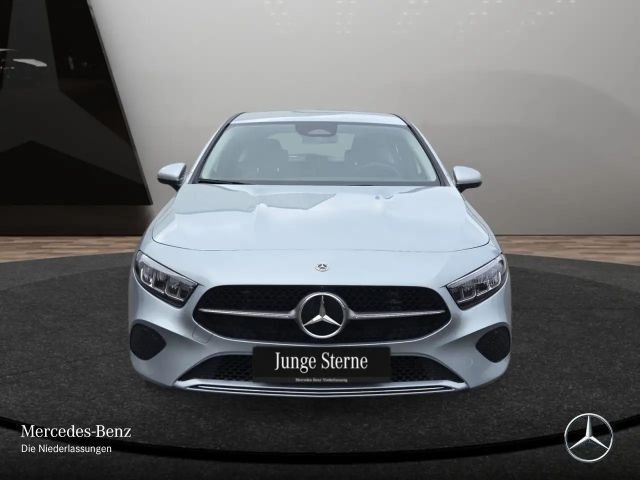 Mercedes-Benz A 200 Progressive