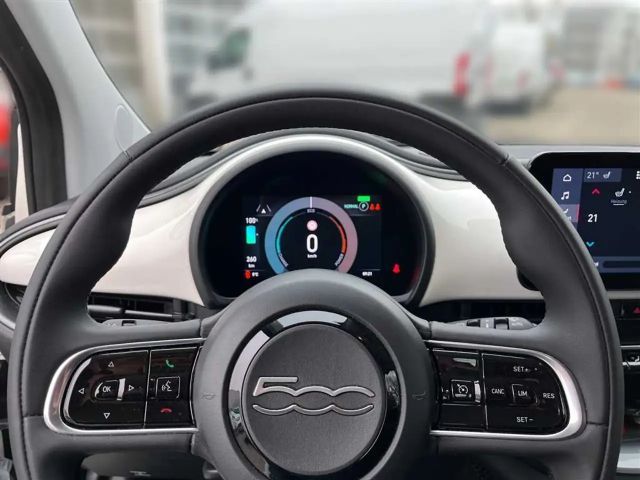 Fiat 500e 3+1 118PS Sitzheizung PDC Klimaautomatik