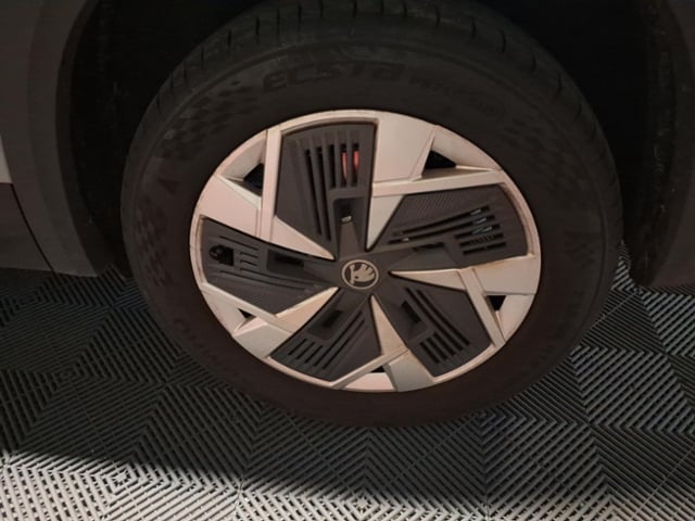 Skoda Kodiaq 1.5 eTSI DSG +AHK +LED +CARPLAY +RKAM +VIRTUAL +NAVI +SHZ +18" +