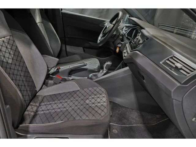 Volkswagen Polo 1.0 TSI DSG IQ.Drive R-Line