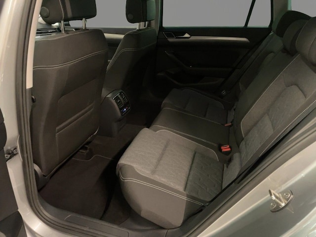 Volkswagen Passat 1.5 TSI Business DSG Variant