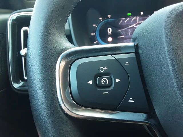 Volvo XC40 Plus Twin Engine