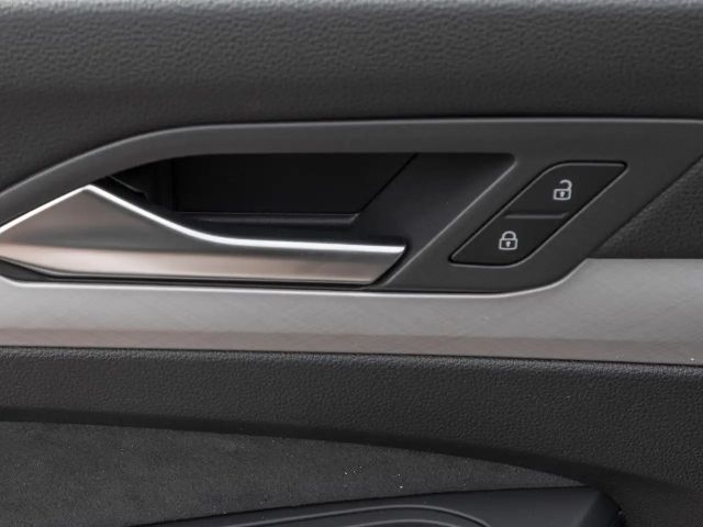 Volkswagen Golf 2.0 TDI DSG Life Variant