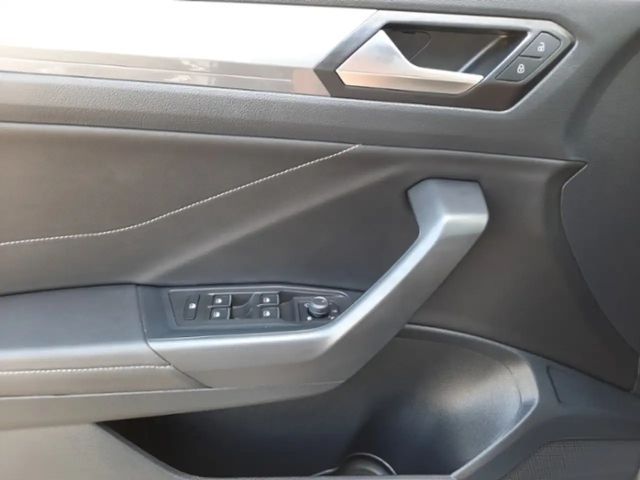 Volkswagen T-Roc DSG Style