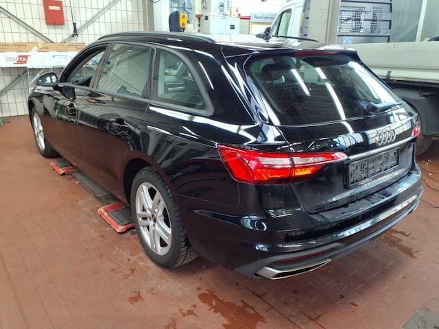 Audi A4 40 TDI Avant S-Tronic