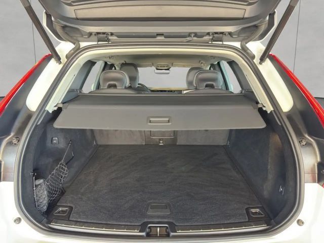 Volvo XC60 AWD Geartronic Momentum