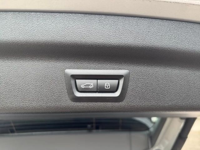 BMW X1 20dxA +NAVI+SPORTSITZ+LED+SHZ+LHZ+CAM+FLA+