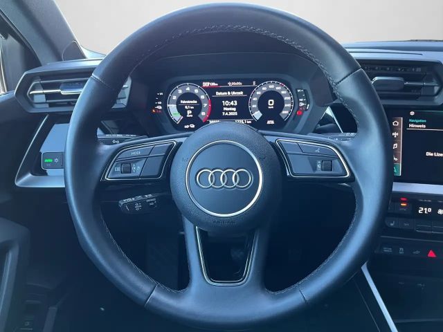 Audi A3 40 TFSI Hybride S-Tronic Sedan