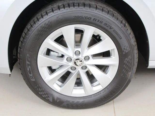 Skoda Kamiq Essence TSI