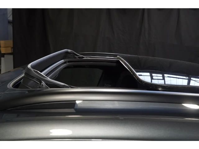 Volkswagen T-Roc 1.5 TSI DSG IQ.Drive R-Line